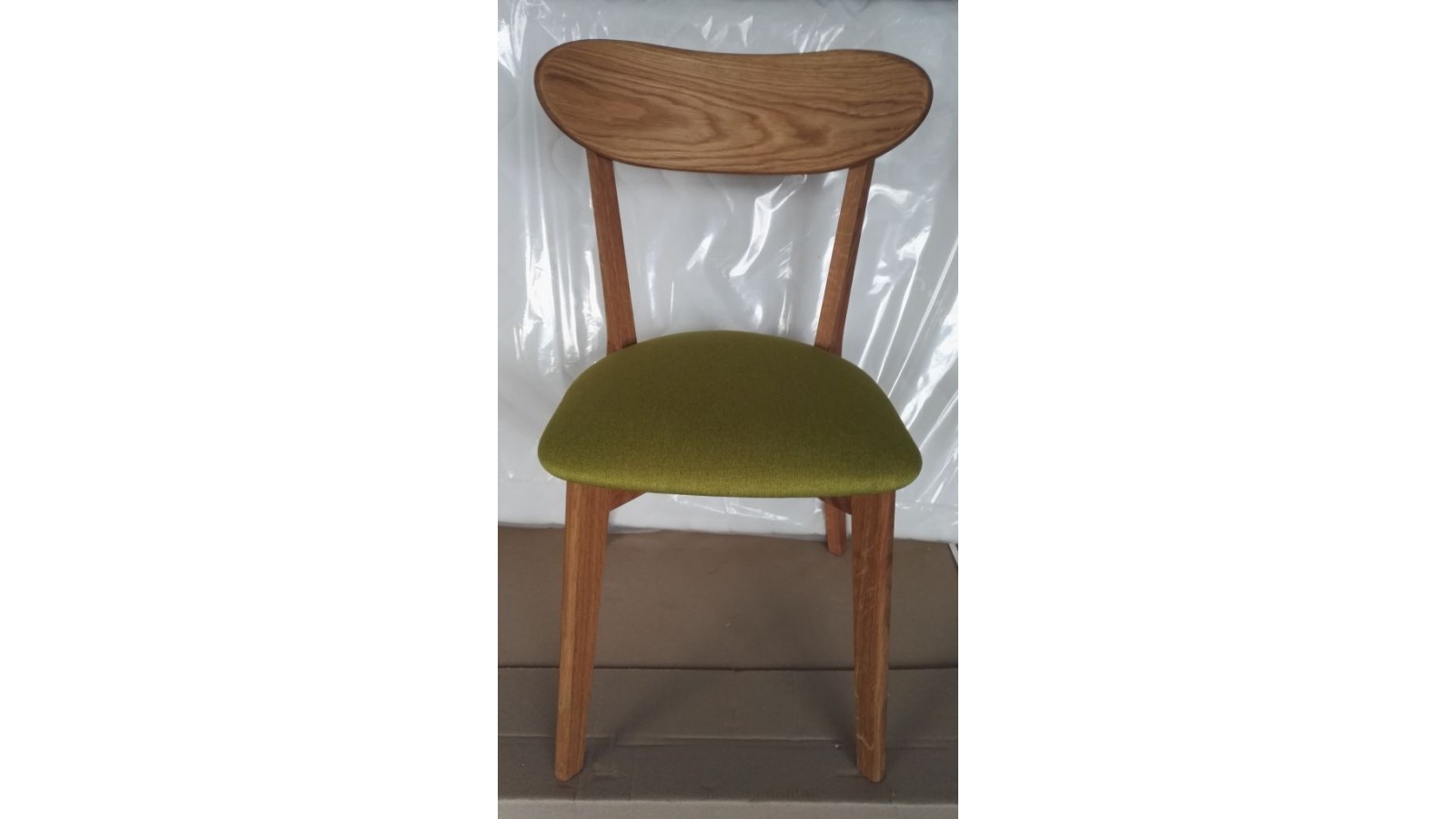 dubová stolička Iveta